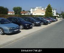 devant chez fonfonce85, il y a un parking bien garni!